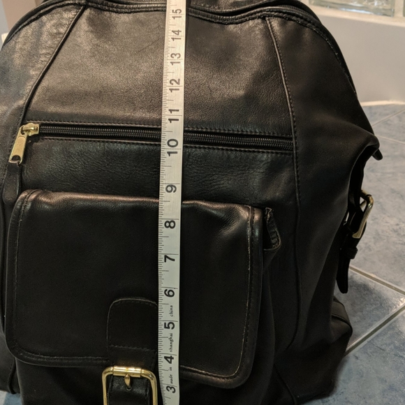 RARE FIND VINTAGE COACH LEATHER BACKPACK - Picture 7 of 9